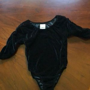Leotard, velvet feel cinched sleeve Sz child small